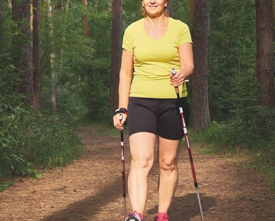 Beneficios de la marcha nórdica para el cuerpo…