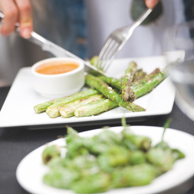 Alimentos depurativos 15. Espárragos verdes