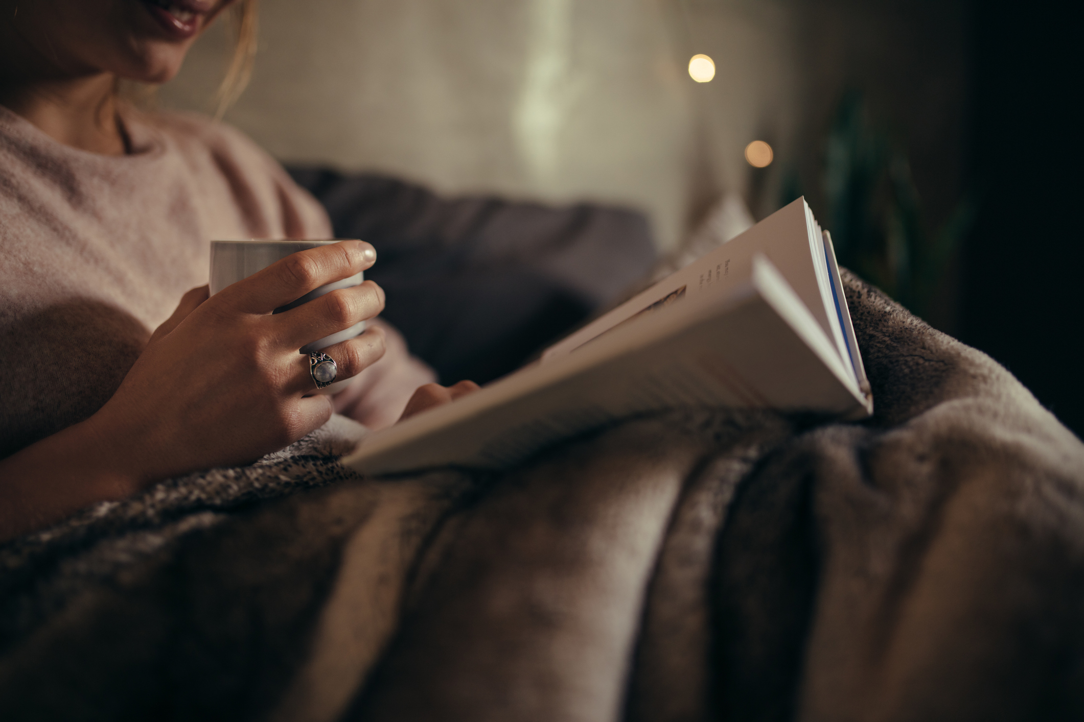 Hábitos sencillos para dormir mejor cuando todo se acelera